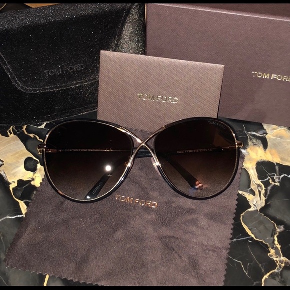 Tom Ford - Rosie Black Sunglasses NWT - Picture 6 of 8